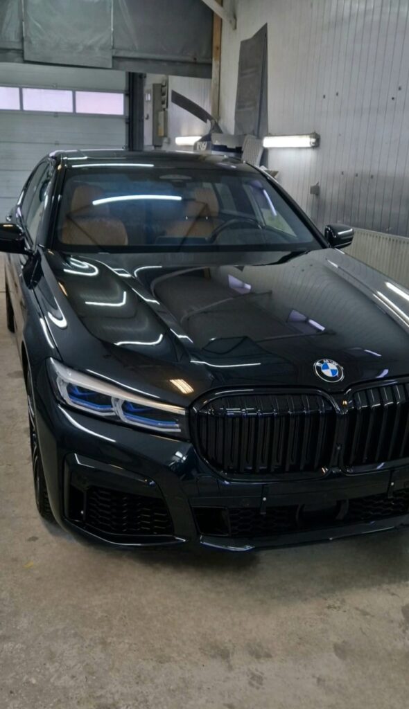 bmw seria 7 reprat dauna fata