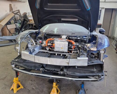 ferarri lovit in proces reparatie