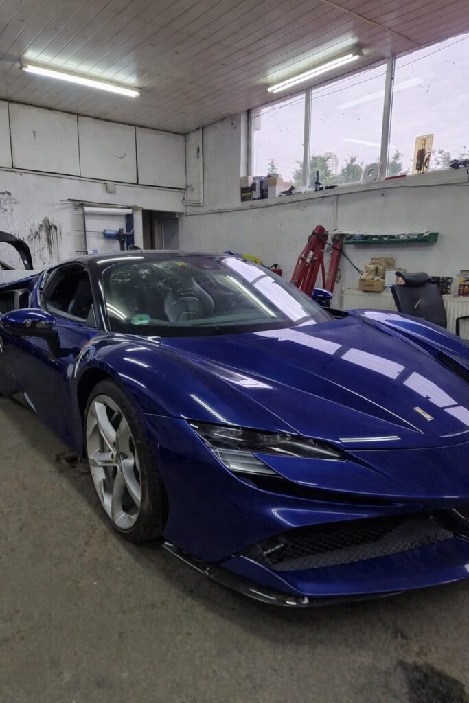 ferarri reparat laterala