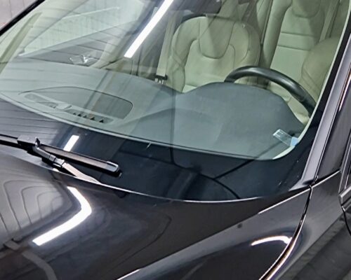 volvo cu plafon reparat
